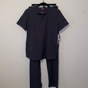 Heart soul pewter scrub set, NWT medium